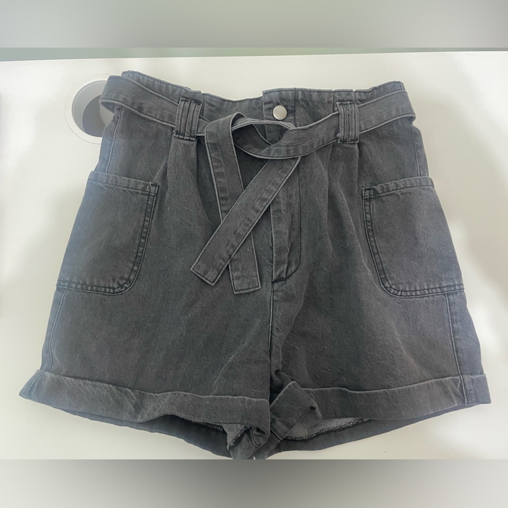 NWT BG high waisted cargo shorts